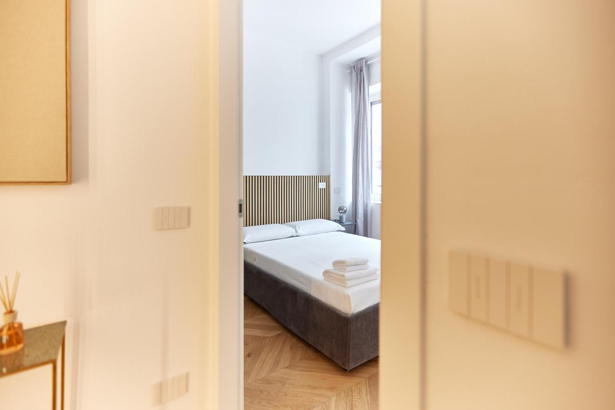 Duomo Imperial Suits - Modern And Comfortable Милано Екстериор снимка